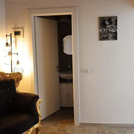 Loft Con Cortile בית נופש