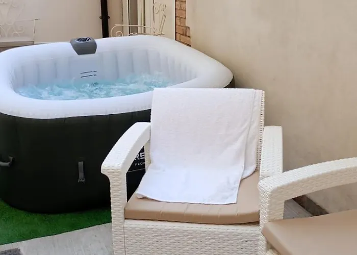 Loft Con Cortile פורלי