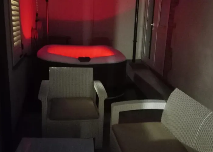 Loft Con Cortile בית נופש פורלי